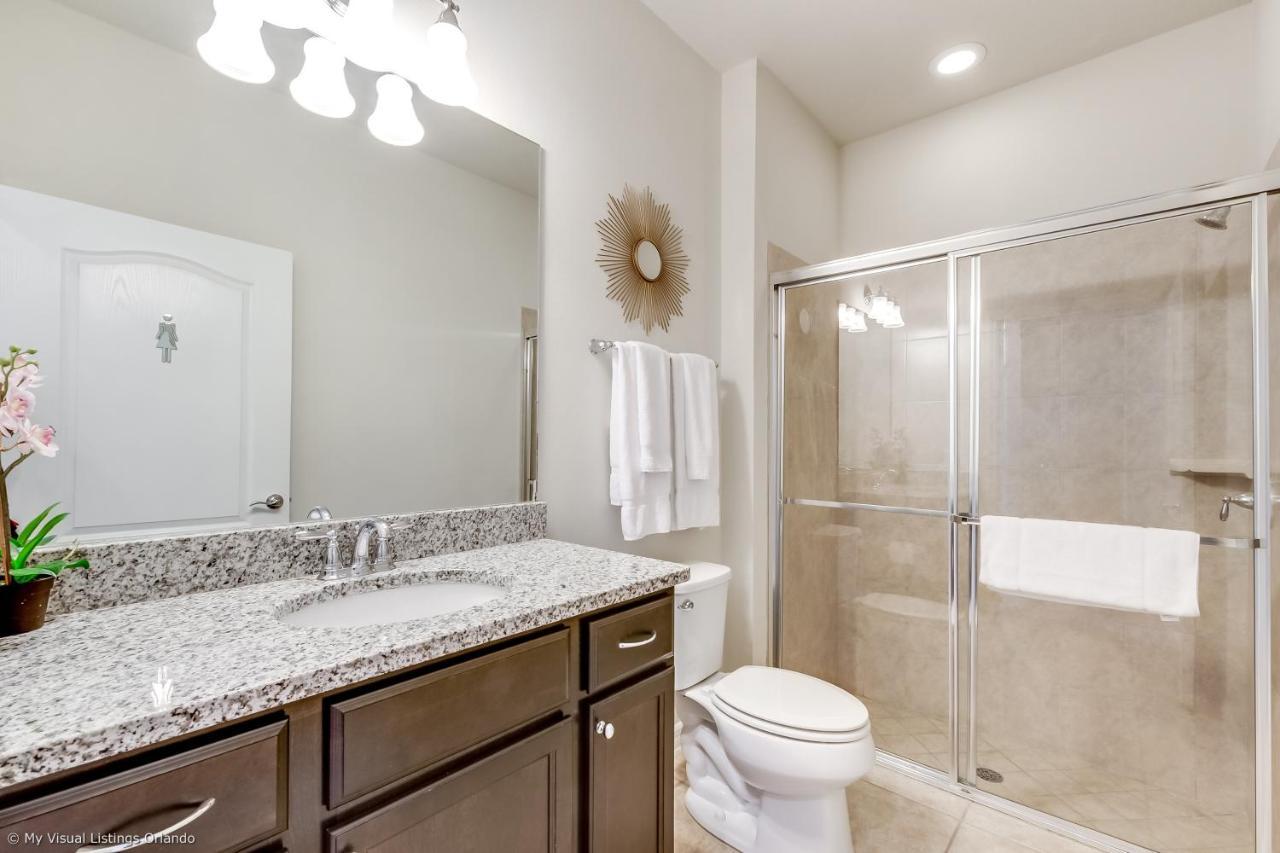 Holiday home Townhome Wprivate Pool & Bbq, Near