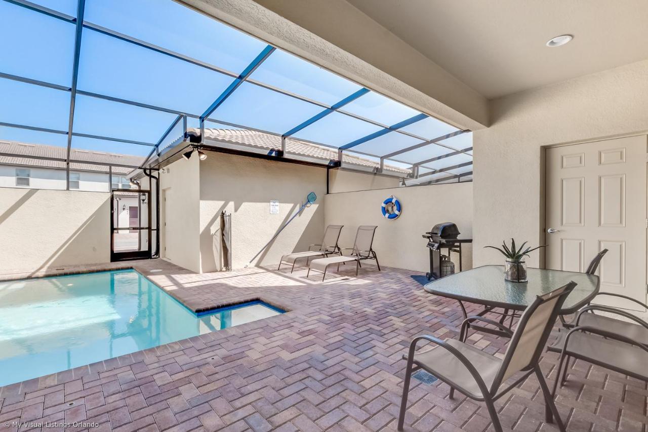 Townhome Wprivate Pool & Bbq, Near Holiday home Kissimmee