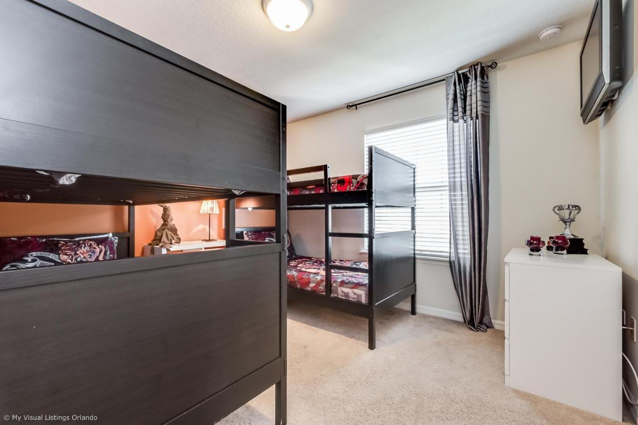 Townhome Wprivate Pool & Bbq, Near Holiday home *